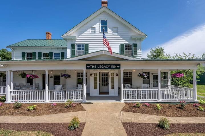 The Legacy Inn Luray Exterior photo